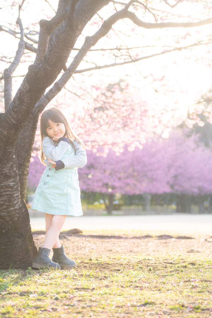 東京都内出張撮影/プロカメラマン日浦香織くまちゃんカメラ | kumachancamera　家族写真/プロフィール写真/マタニティフォト/ニューボーンフォト/七五三/お誕生日撮影 ママを主役にする写真撮影 | 都内公園で桜撮影